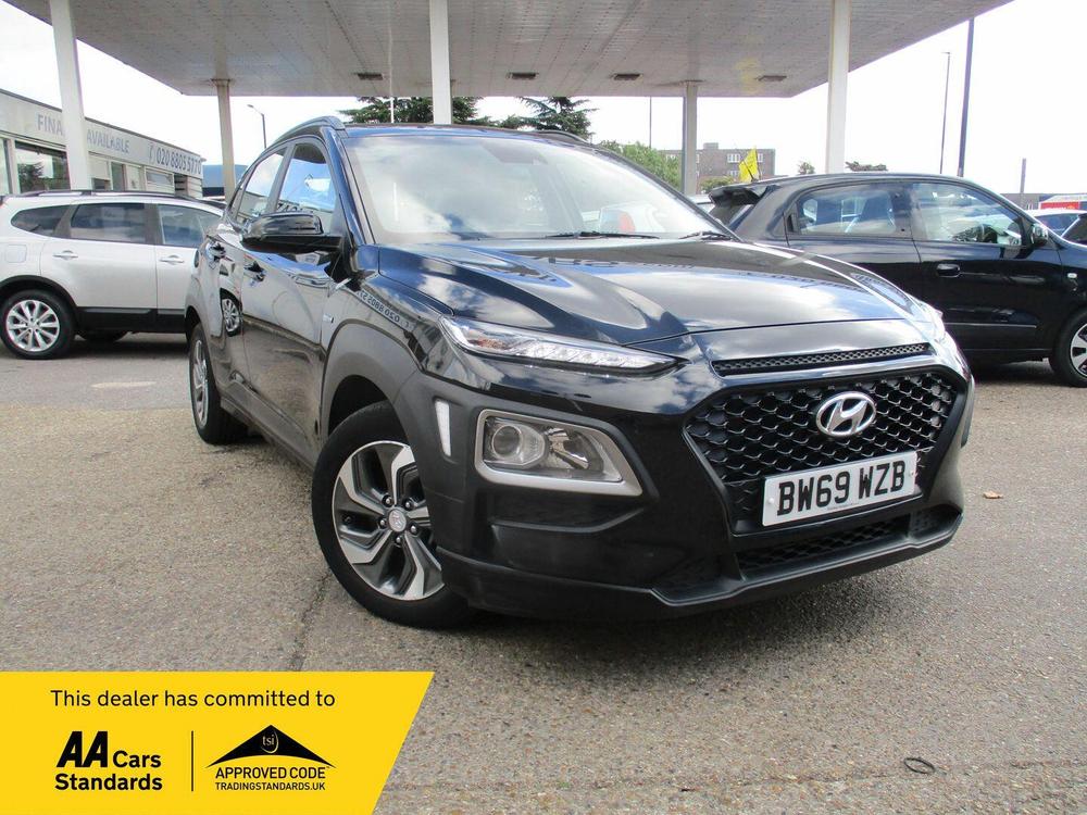 Hyundai KONA photographed on the AJ Cars forecourt in Enfield