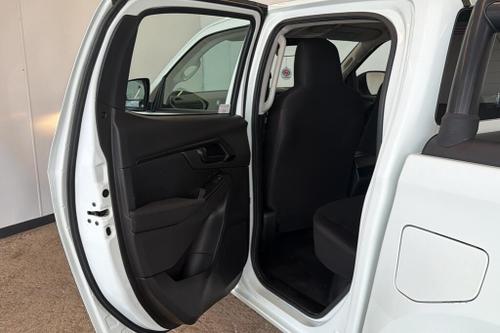 Isuzu D-MAX Photo at-c61ee57167814beca294c0ff659d3820.jpg