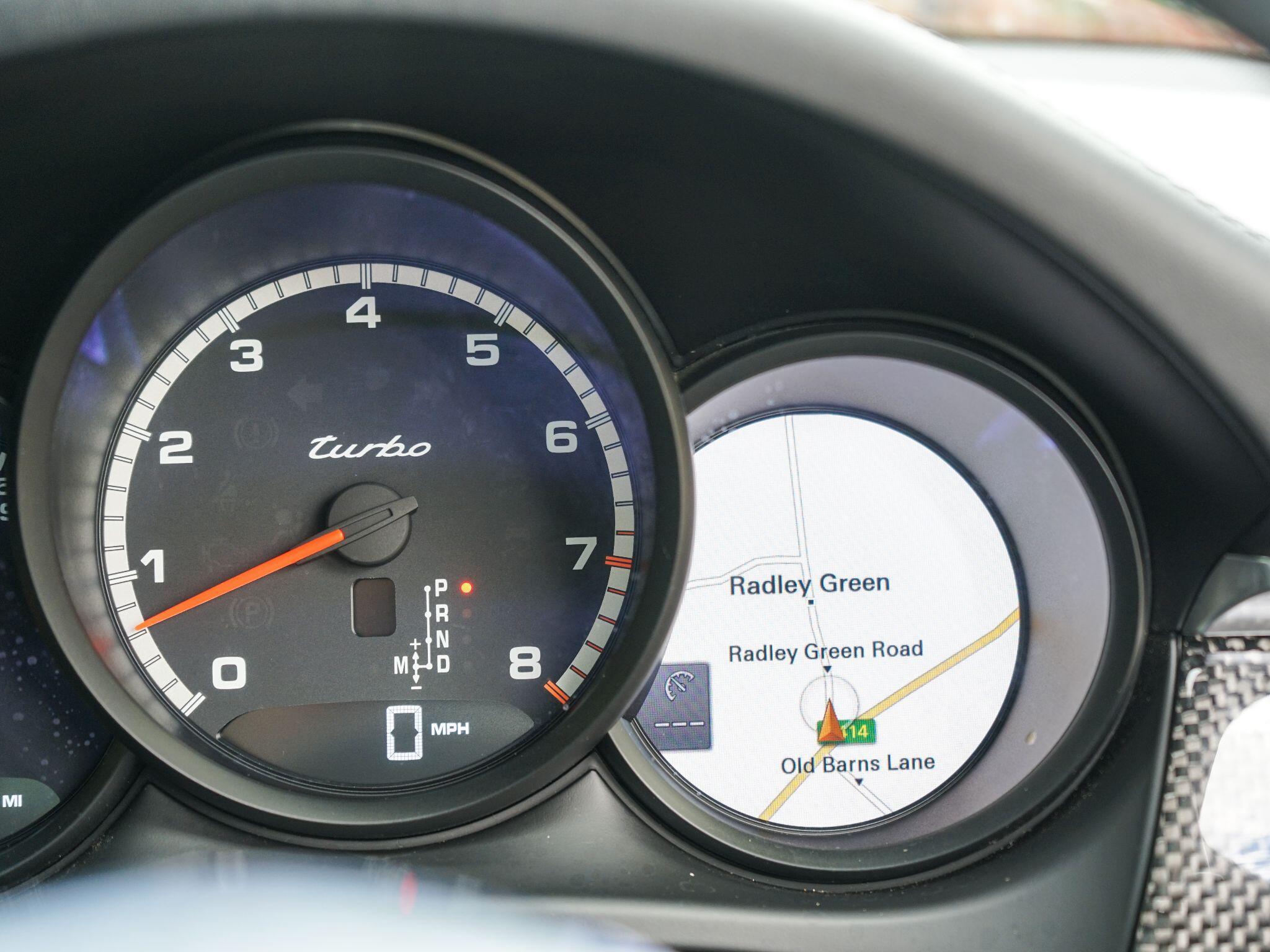 Porsche Macan 3.6T V6 Turbo Performance PDK 4WD Euro 6 (s/s) 5dr — photo 23
