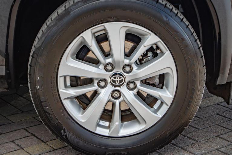 Used Toyota Yaris Cross KR75EFE 17