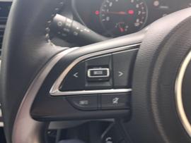 Suzuki Swift Photo 17
