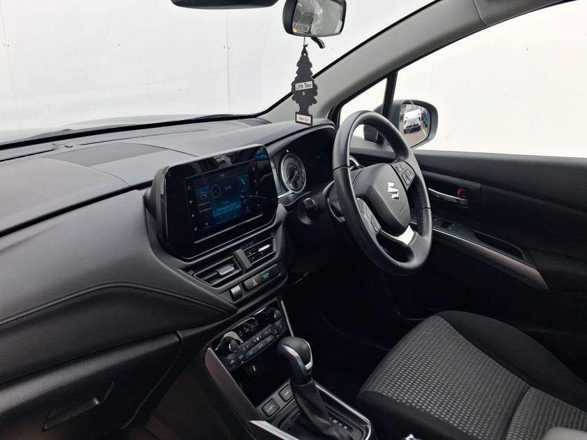 Suzuki S-Cross Photo at-c66f7d66f73740c28e87a95b7eb0de08.jpg