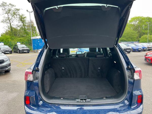 Ford Kuga Photo at-c6772f0d19fd407fa3a176a2dab924bf.jpg
