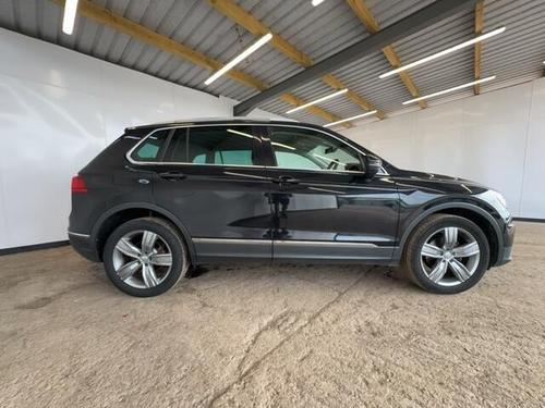 Volkswagen TIGUAN Photo at-c67a1d145b44419192cb471feeafeaca.jpg