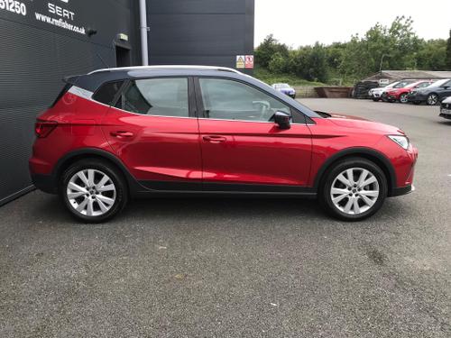 SEAT Arona Photo at-c6855c161bcb4a4ab337979f72893f94.jpg