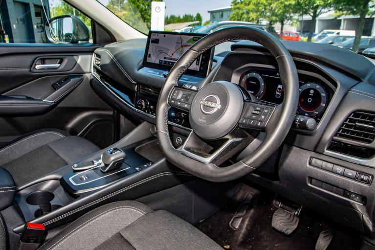 Used Nissan Qashqai DN24AOY 8