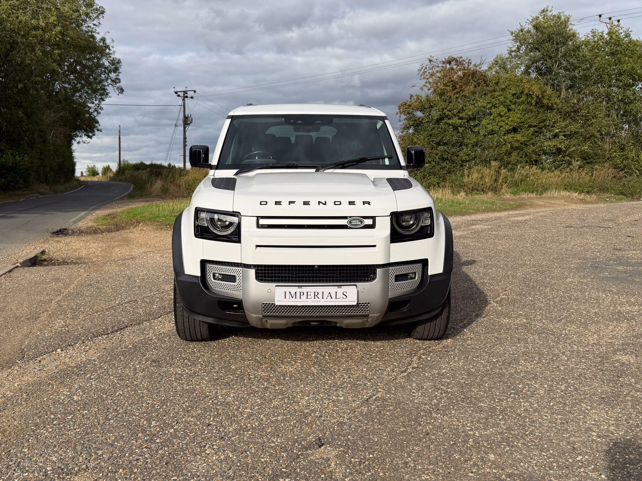Land Rover Defender 110 2.0 SD4 HSE Auto 4WD Euro 6 (s/s) 5dr — photo 10
