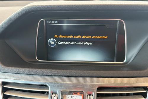 Mercedes-Benz E-CLASS Photo at-c6b63eb4043744d8a73773c8e015a365.jpg