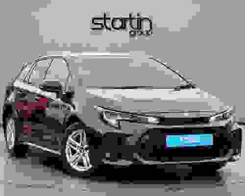 Suzuki Swace 1.8h Motion CVT Euro 6 (s/s) 5dr Black at Startin Group
