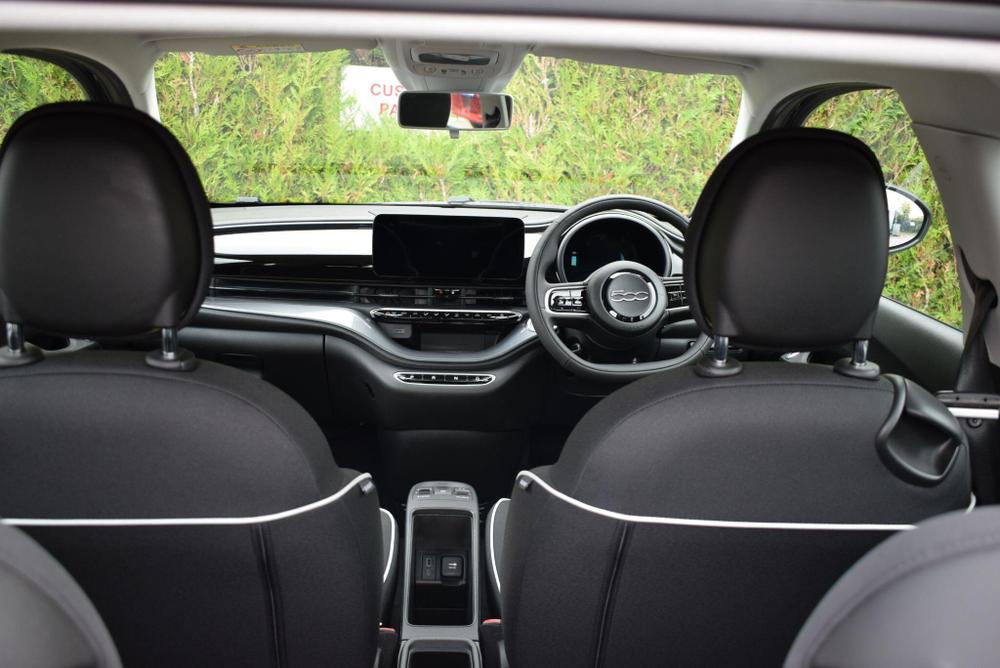 Fiat 500e Photo at-c6cb70d222ec4856b203a41d088377cb.jpg