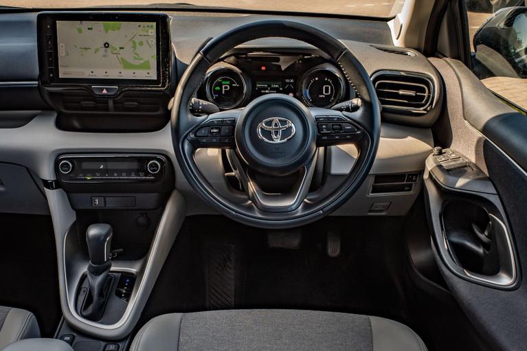 Used Toyota Yaris WU23OOF 9
