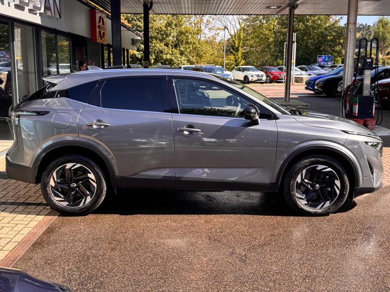 Used Nissan Qashqai OE75VJK 8