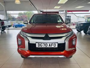 Mitsubishi L200 Photo 1