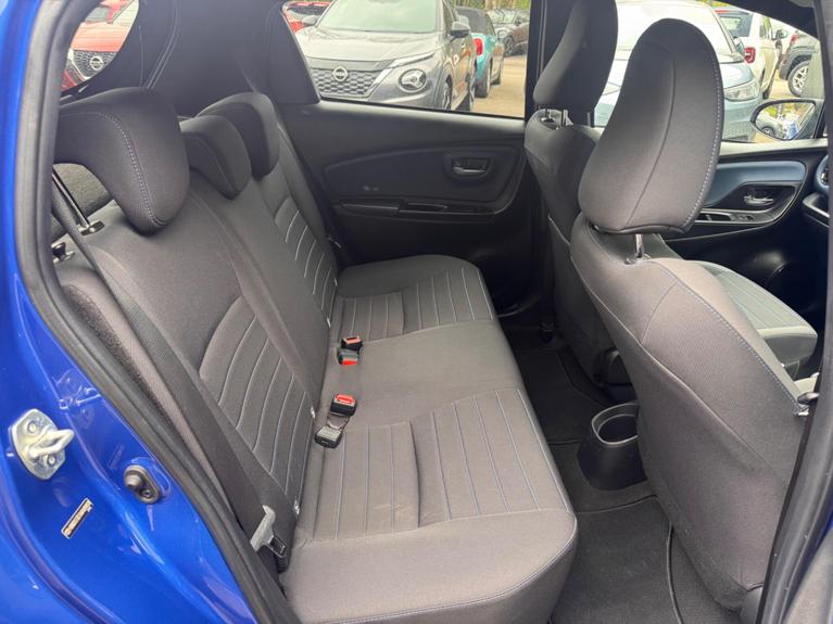 Used Toyota Yaris RV68XDH 17
