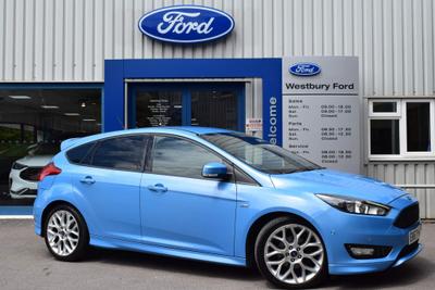 Used 2017 Ford Focus 1.5 TDCi ST-Line Euro 6 (s/s) 5dr at Islington Motor Group