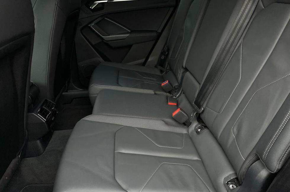 Audi Q3 Photo at-c7475e64f77a4b10bcdc4ba28aaa0352.jpg