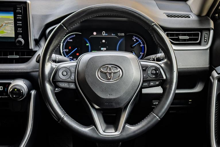 Used Toyota RAV4 LT69FPJ 25