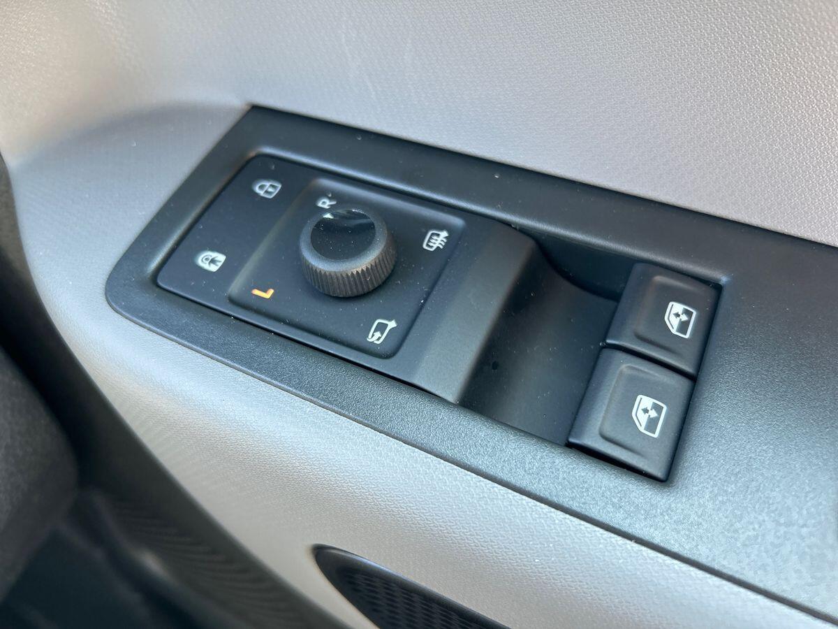 Volkswagen ID. Buzz Photo at-c77355ed6c01496d9ae9cc302827d5be.jpg