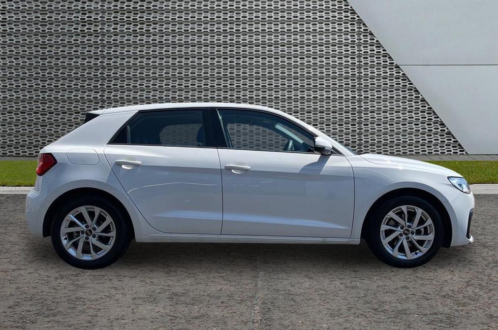 Audi A1 Photo at-c7bd90ea6b49483a9aed4677bb6c0059.jpg