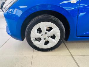 Suzuki Swift Photo 12