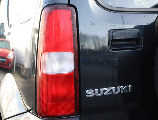 Suzuki Jimny Photo at-c7d98303242b4e9cb9e05f8267df4368.jpg