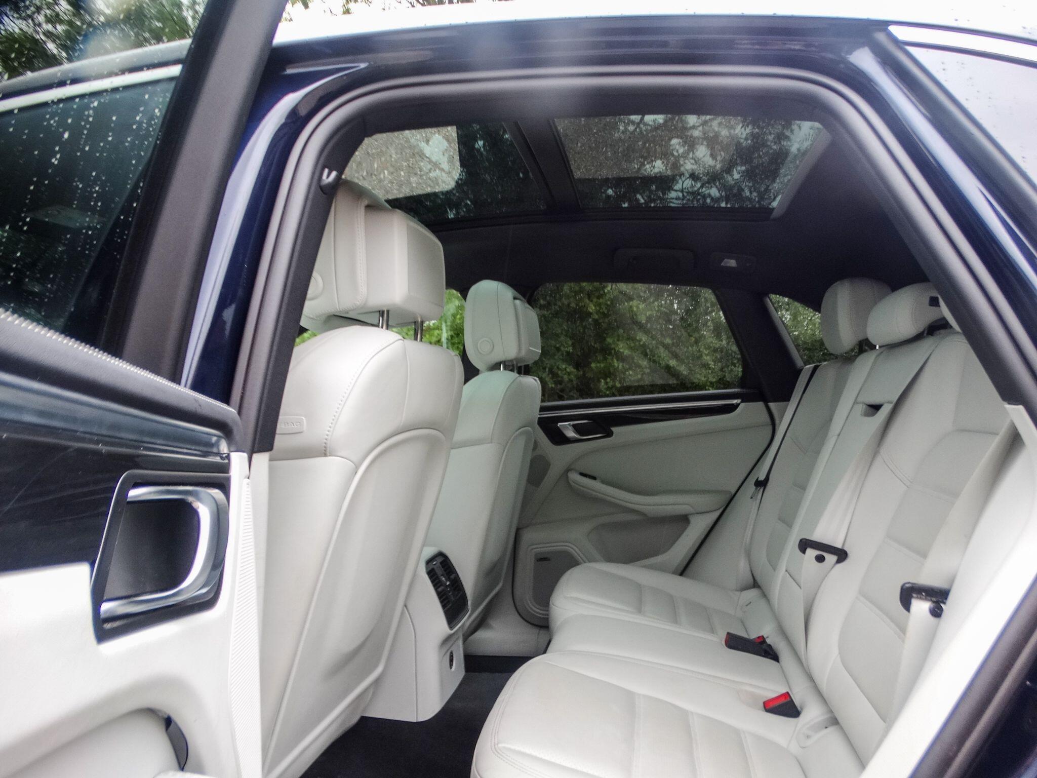 Porsche Macan 2.0T PDK 4WD Euro 6 (s/s) 5dr — photo 14