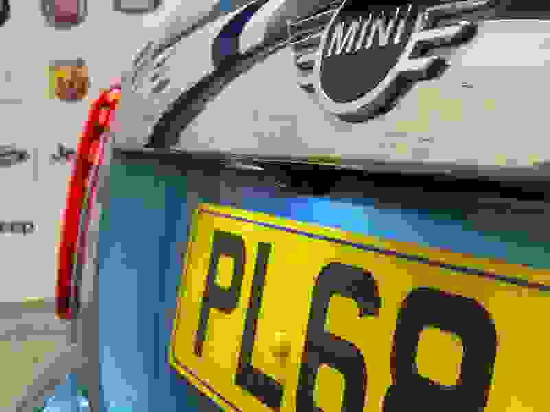 MINI Hatch Photo at-c82e8955a3d84deb871445426c02cb0e.jpg