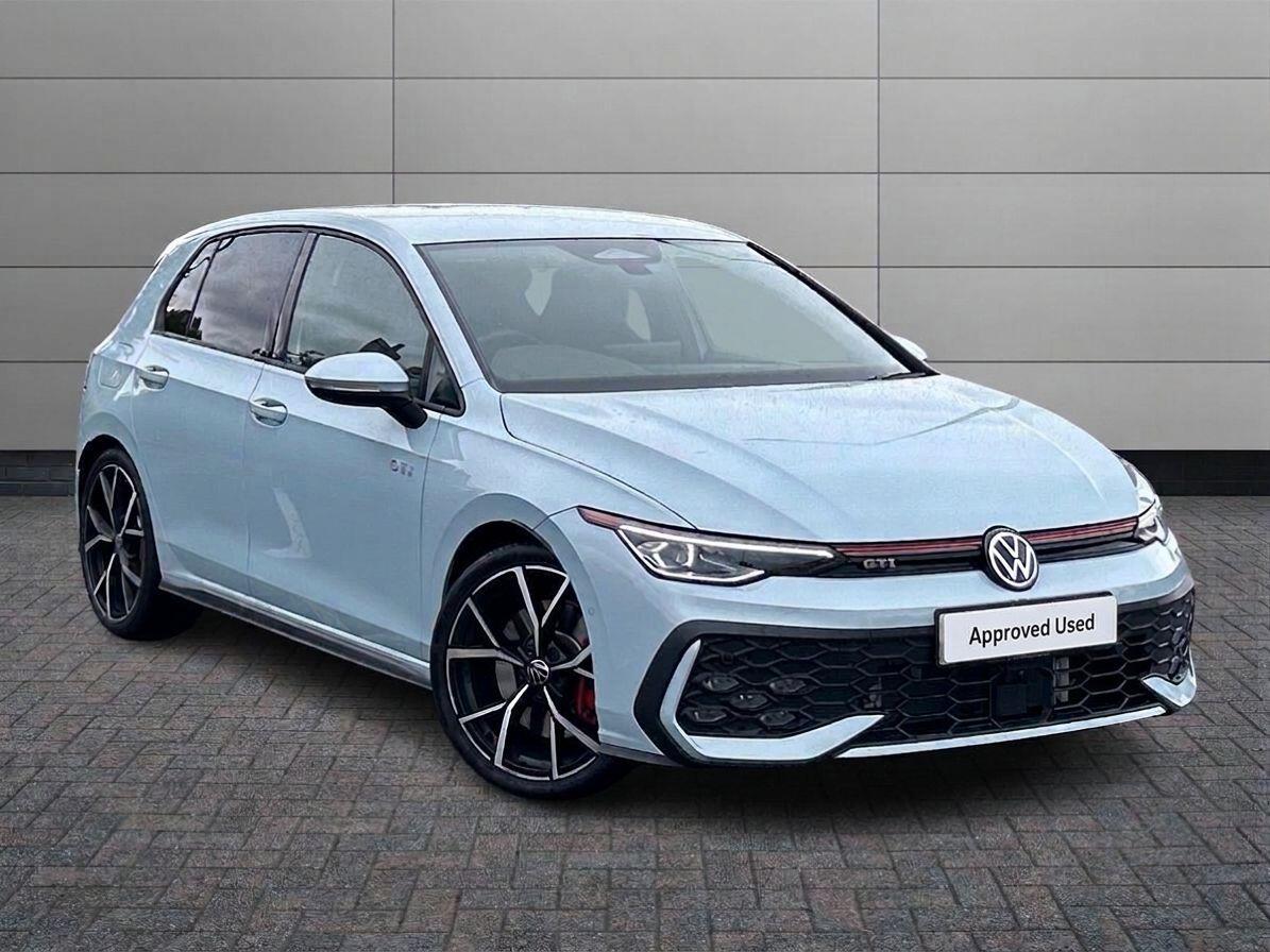 Volkswagen Golf Photo at-c83367a546a240d6ad5ce07910890490.jpg