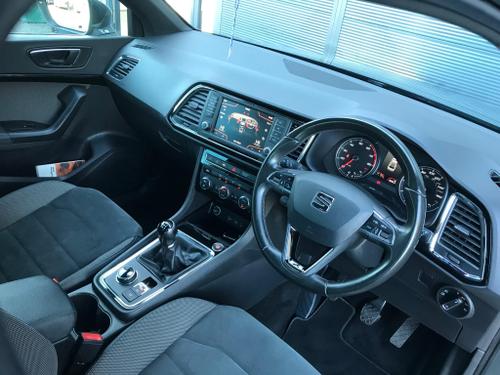 SEAT Ateca Photo at-c876160547bc4e8ebef7320dbcf4cc59.jpg