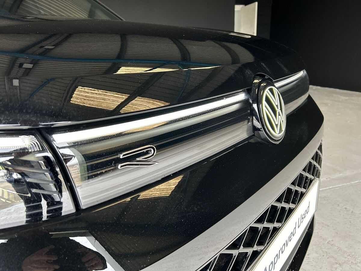 Volkswagen Tiguan Photo at-c87c46ee36d24c1e8ee8ec54c2f1da47.jpg