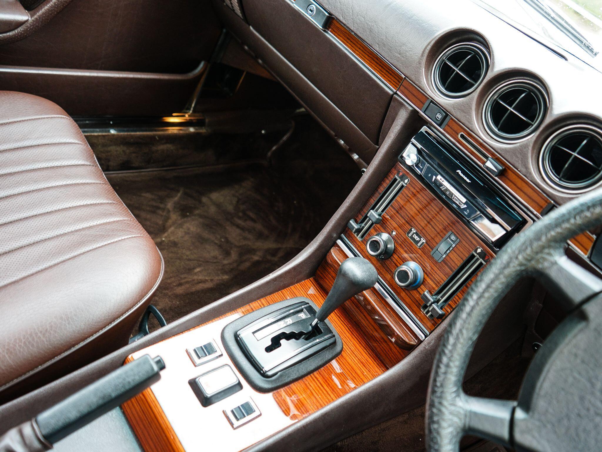 Mercedes-Benz 500 SL — photo 6