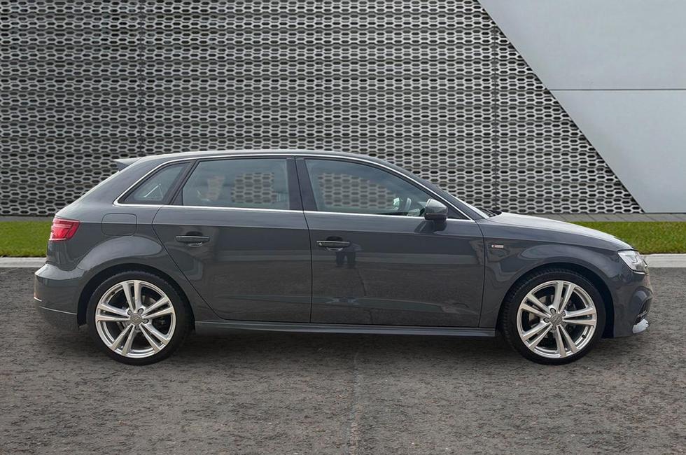 Audi A3 Photo at-c8a1fec5bd424e95ba714e8debf7b2ee.jpg