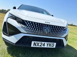 Peugeot 408 Photo 10