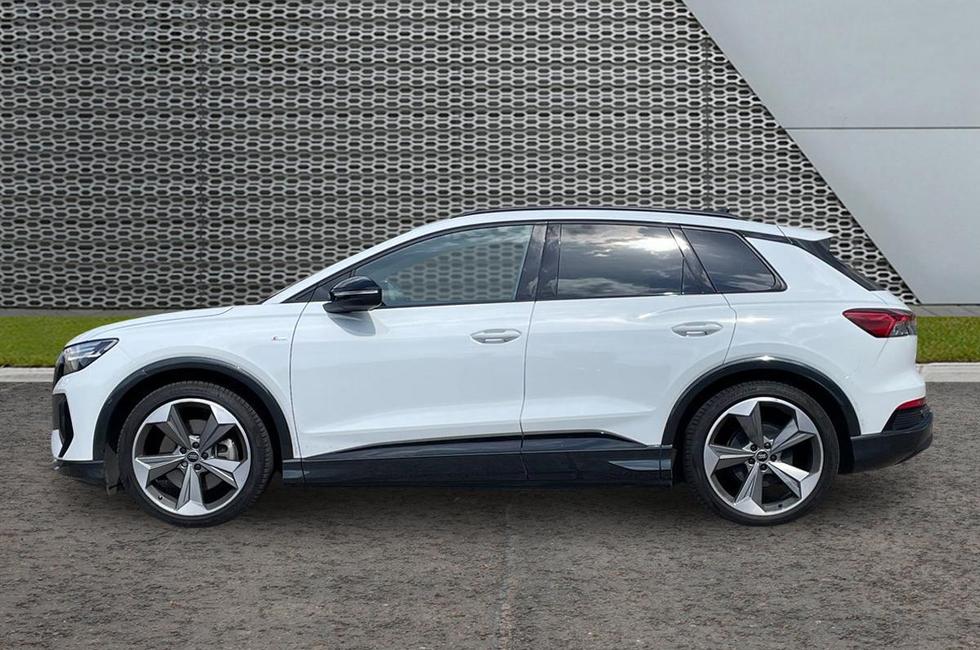 Audi Q4 Photo at-c8cacdc66b0d49ce819d53ce11b6b698.jpg