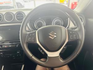 Suzuki Vitara Photo 29
