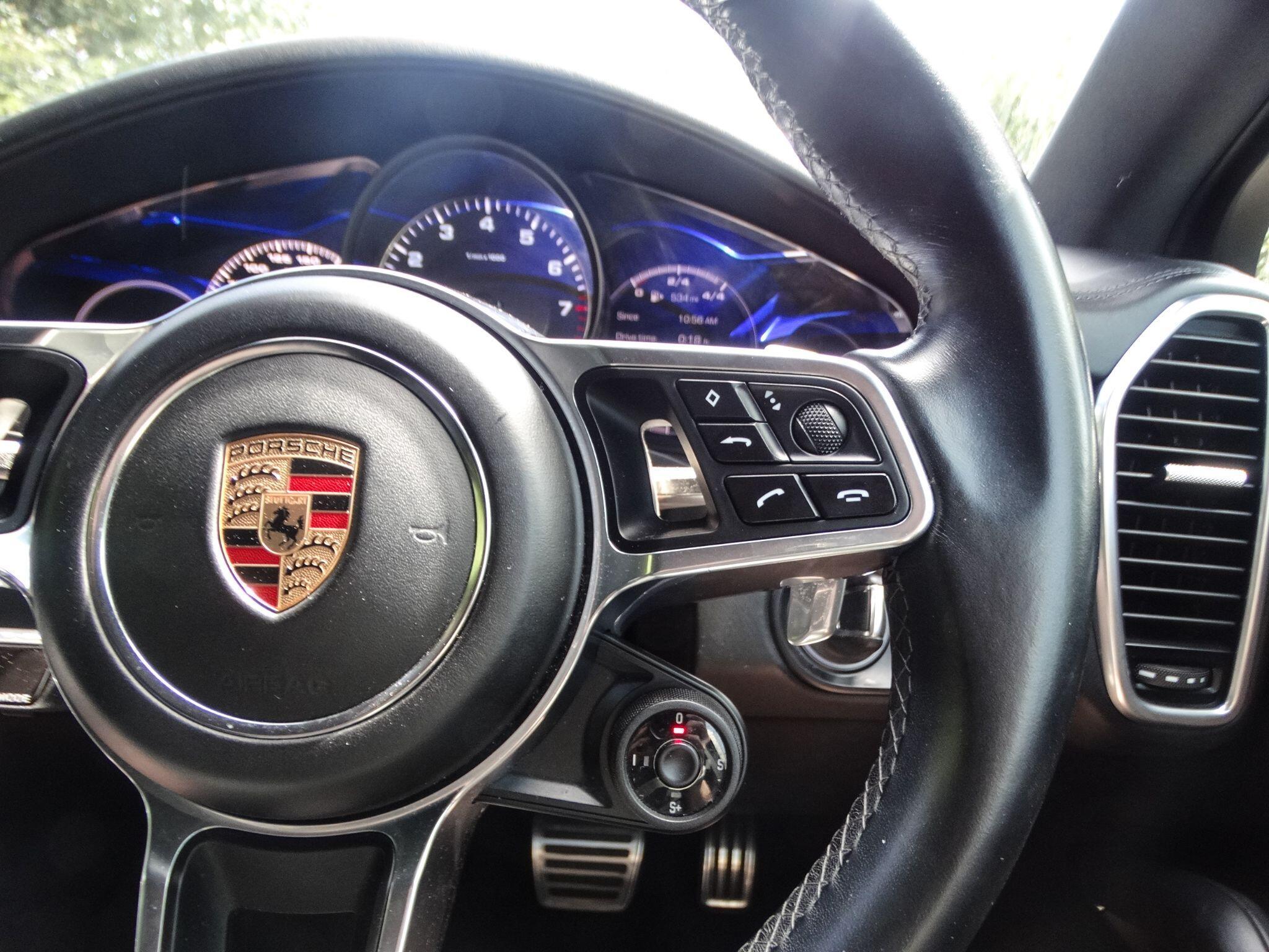 Porsche Cayenne 2.9T V6 S TiptronicS 4WD Euro 6 (s/s) 5dr — photo 36