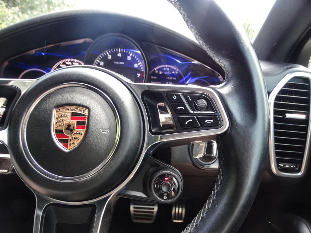 Used Porsche Cayenne YE69XJW 36