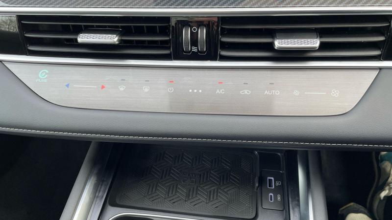 Chery Tiggo 7 Photo at-c926703debf84ddc9216f866be9ab50d.jpg
