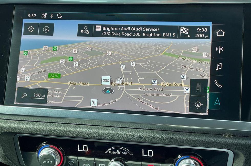 Audi Q3 Photo at-c94f95f26c4c467f9d455b4af346567f.jpg