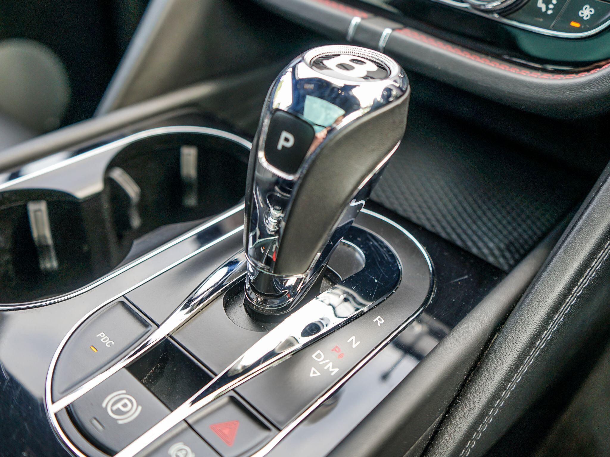 Bentley Bentayga 4.0 V8 Auto 4WD Euro 6 (s/s) 5dr — photo 37