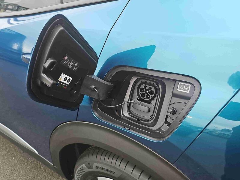 Used Peugeot E-2008 202602109822543 32