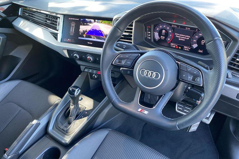 Audi A1 Photo at-c9dc3b76c41c4116b87361a454e9b635.jpg