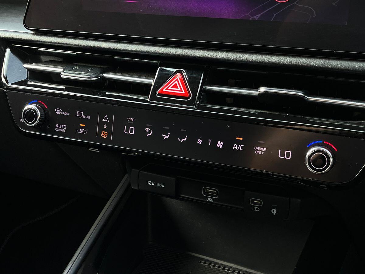 Kia Niro Photo 12