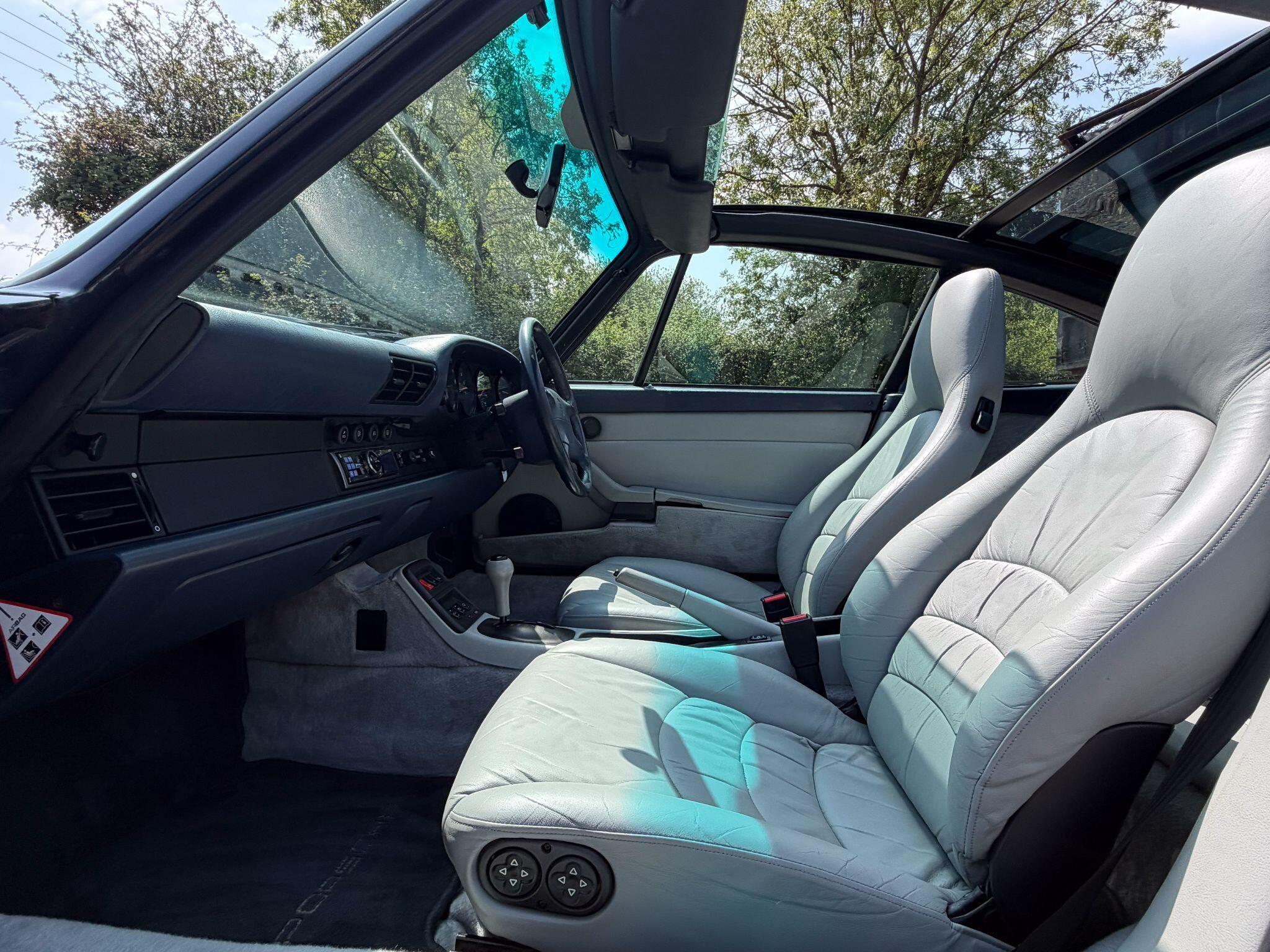 Porsche 911 3.6 993 Targa 2dr Petrol Automatic (285 bhp) — photo 3