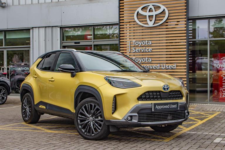 Used Toyota Yaris Cross KT22HTX 1