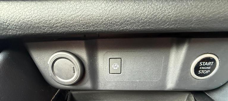 Used Nissan Qashqai WJ71FCV 21