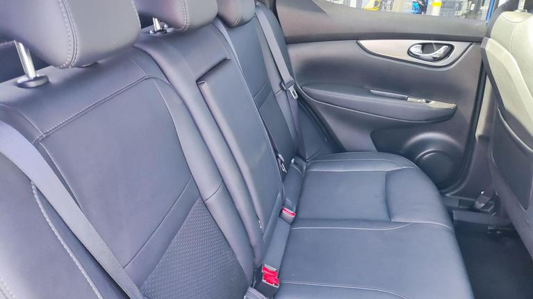 Used Nissan Qashqai DL69NNR 8