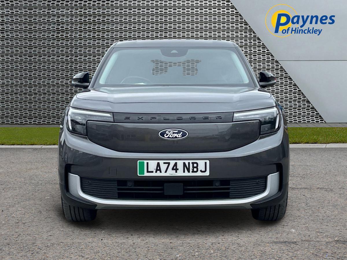 2024 Ford Explorer thumbnail 12