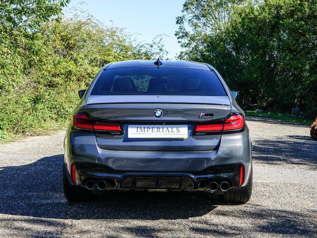 Used BMW M5 YG71ZNA 11