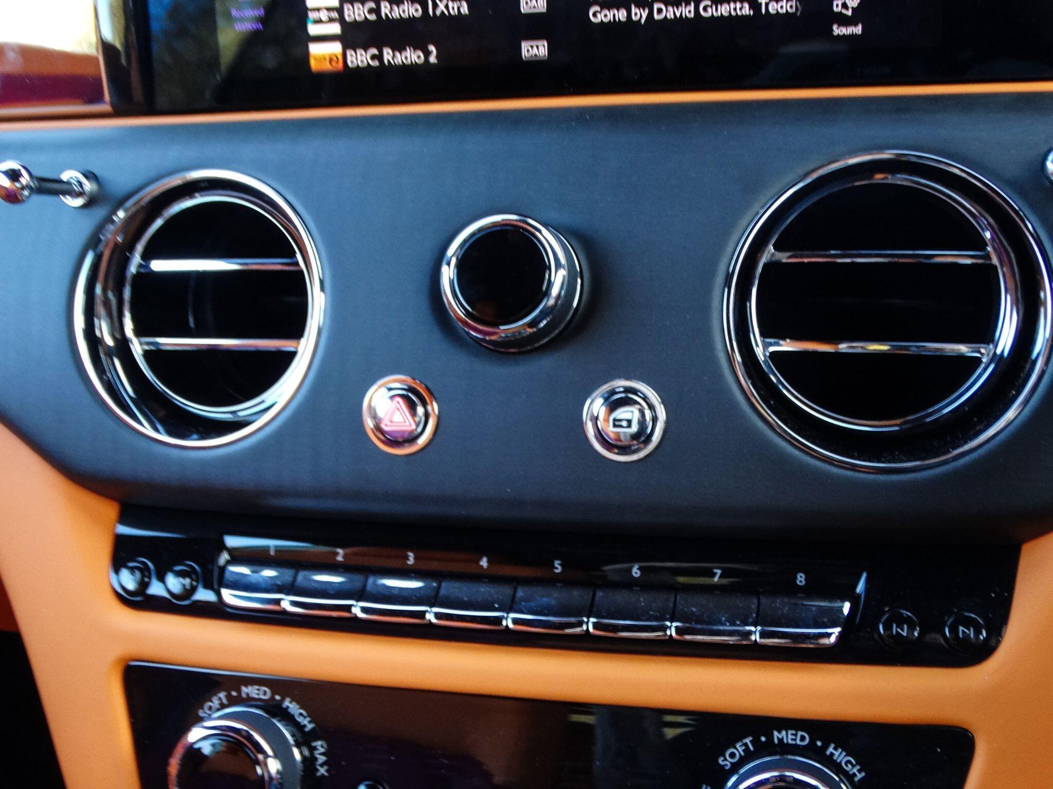 Rolls-Royce Spectre 120kWh Auto 4WD 2dr — photo 34